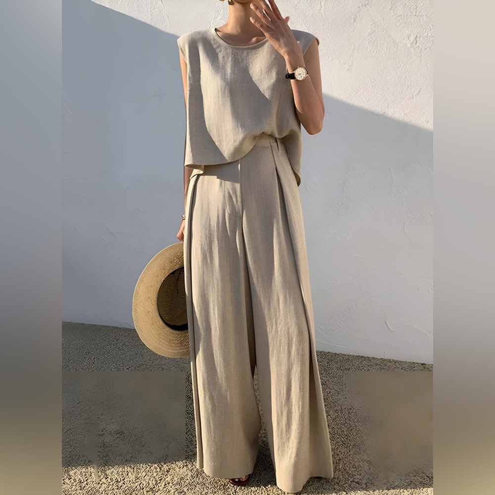Commense Wide-Leg Pants in Light Beige